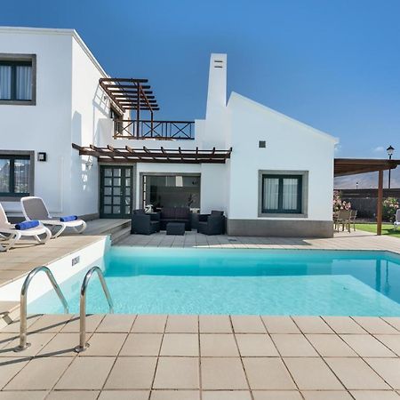 Villas Camelot By Escape Home Playa Blanca  Exteriör bild
